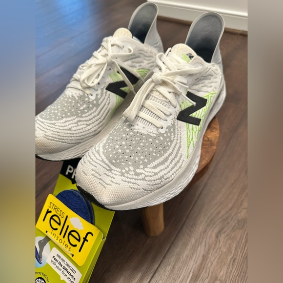 New Balance Men’s Fresh Foam 1080 Running Shoe W/ New Insoles, Size 12 - Picture 7 of 12